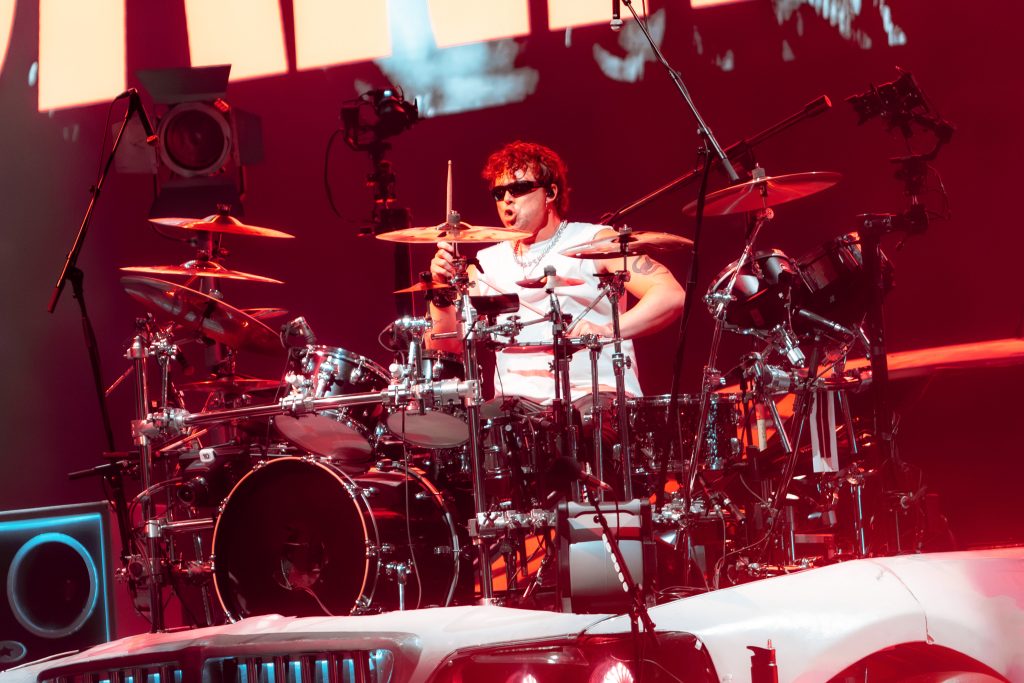 5 Seconds of Summer freedom mortgage pavilion Camden, New Jersey
