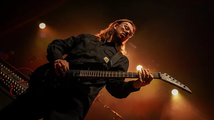 James and The Cold Gun