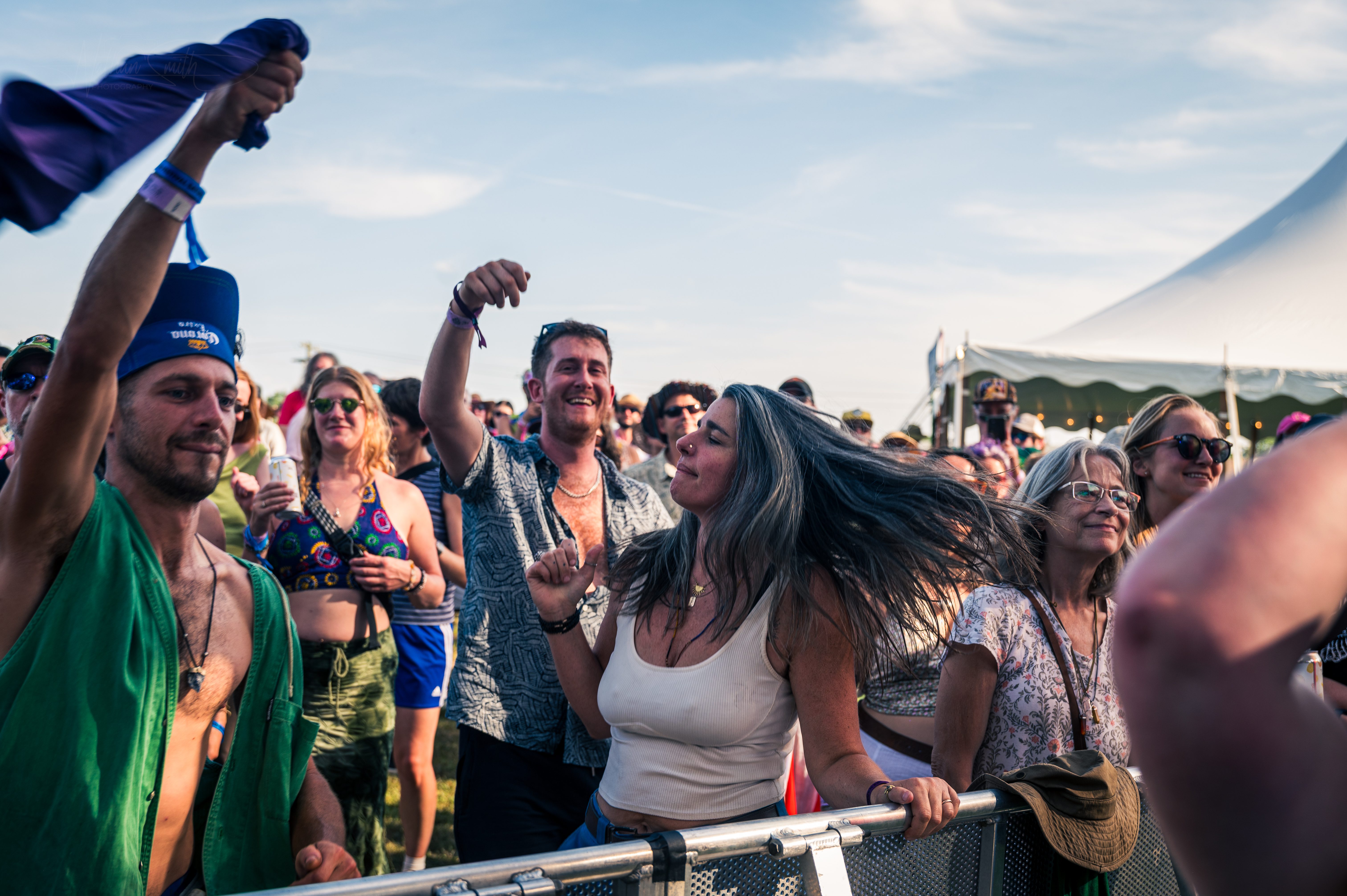 Reyna Tropical at the Green River Festival 2025