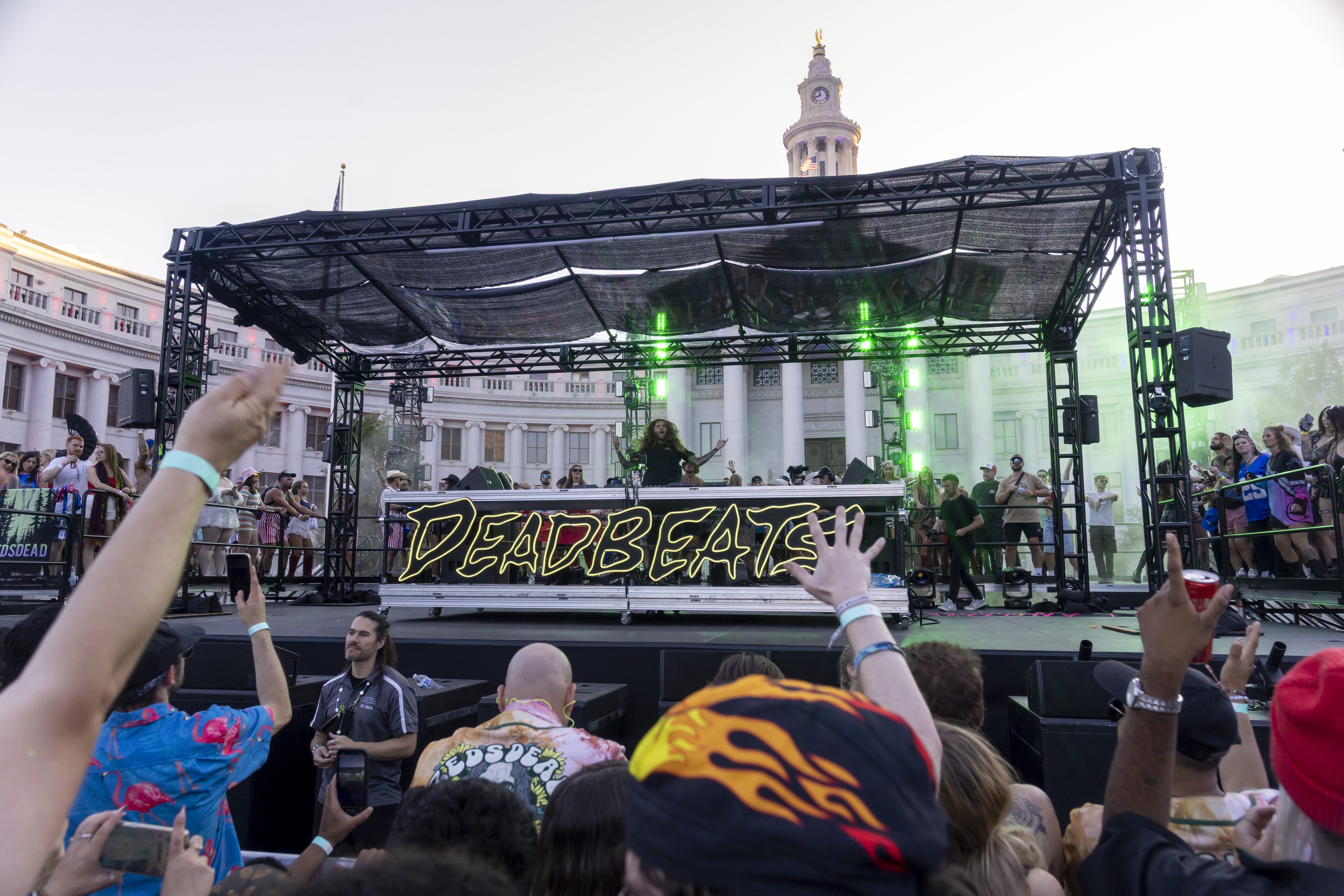 Ravenscoon energizing the crowd at Civic Center Park