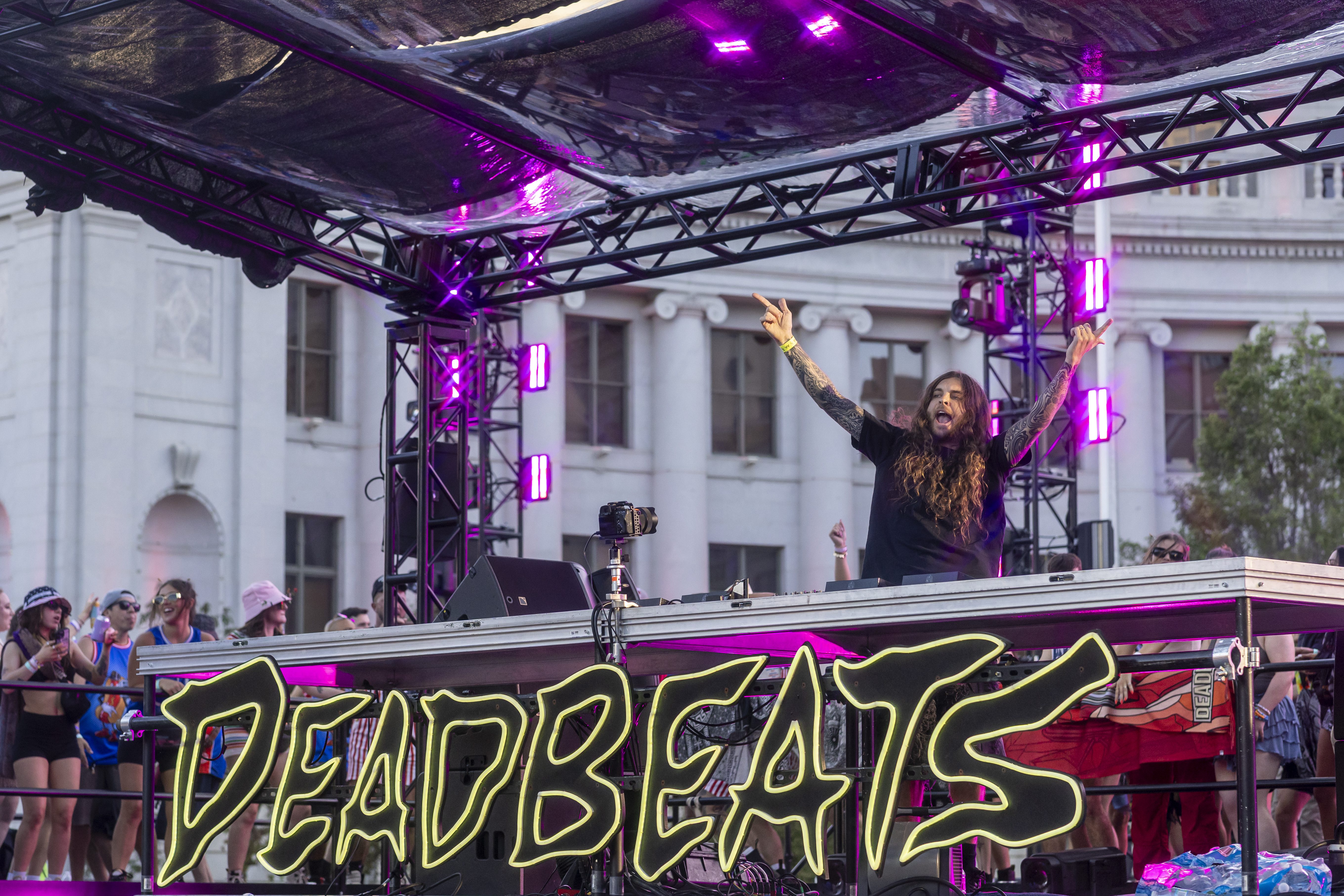 Ravenscoon energizing the crowd at Civic Center Park