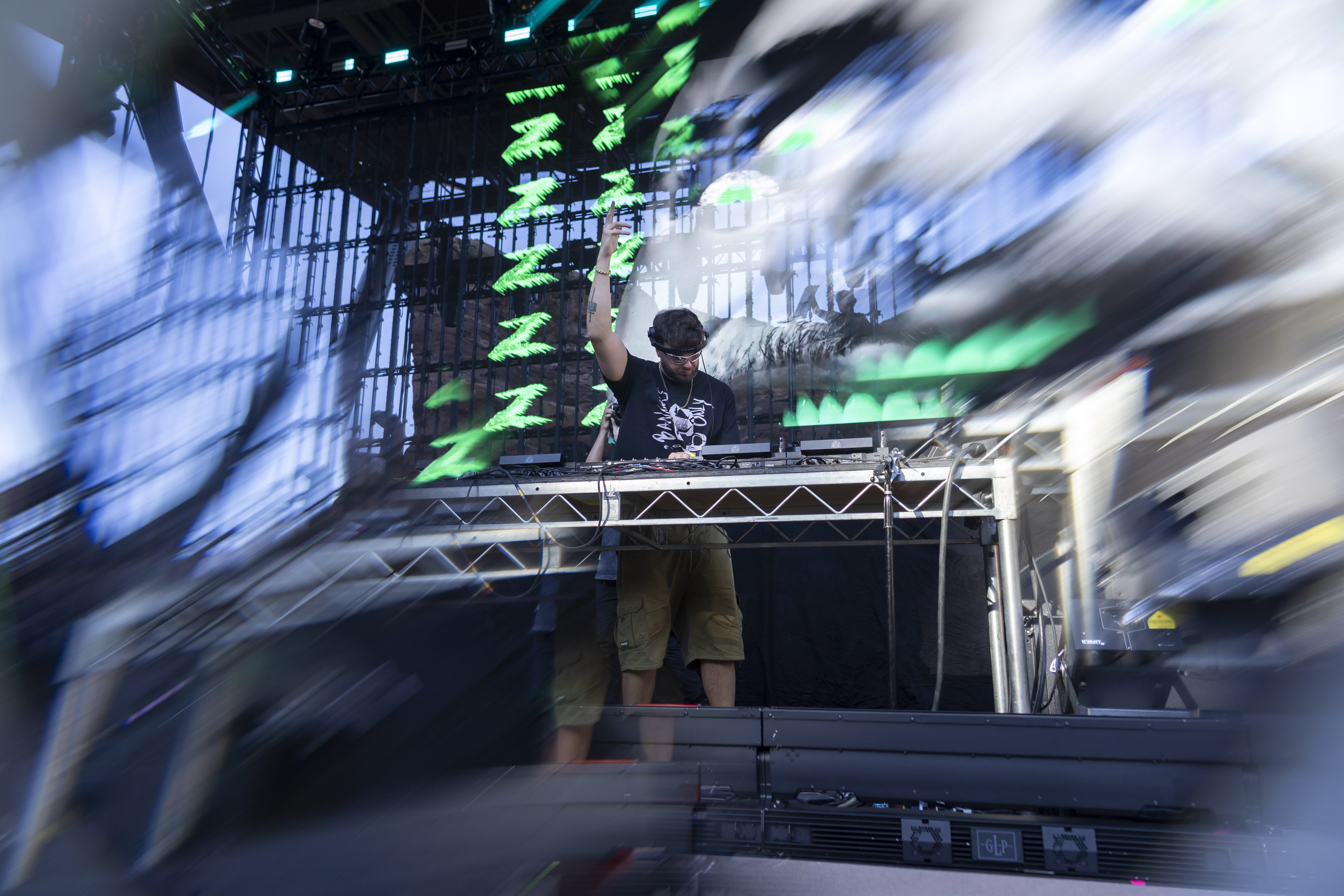 Zero hyping up the Red Rocks crowd with a heavy set at Deadrocks XI