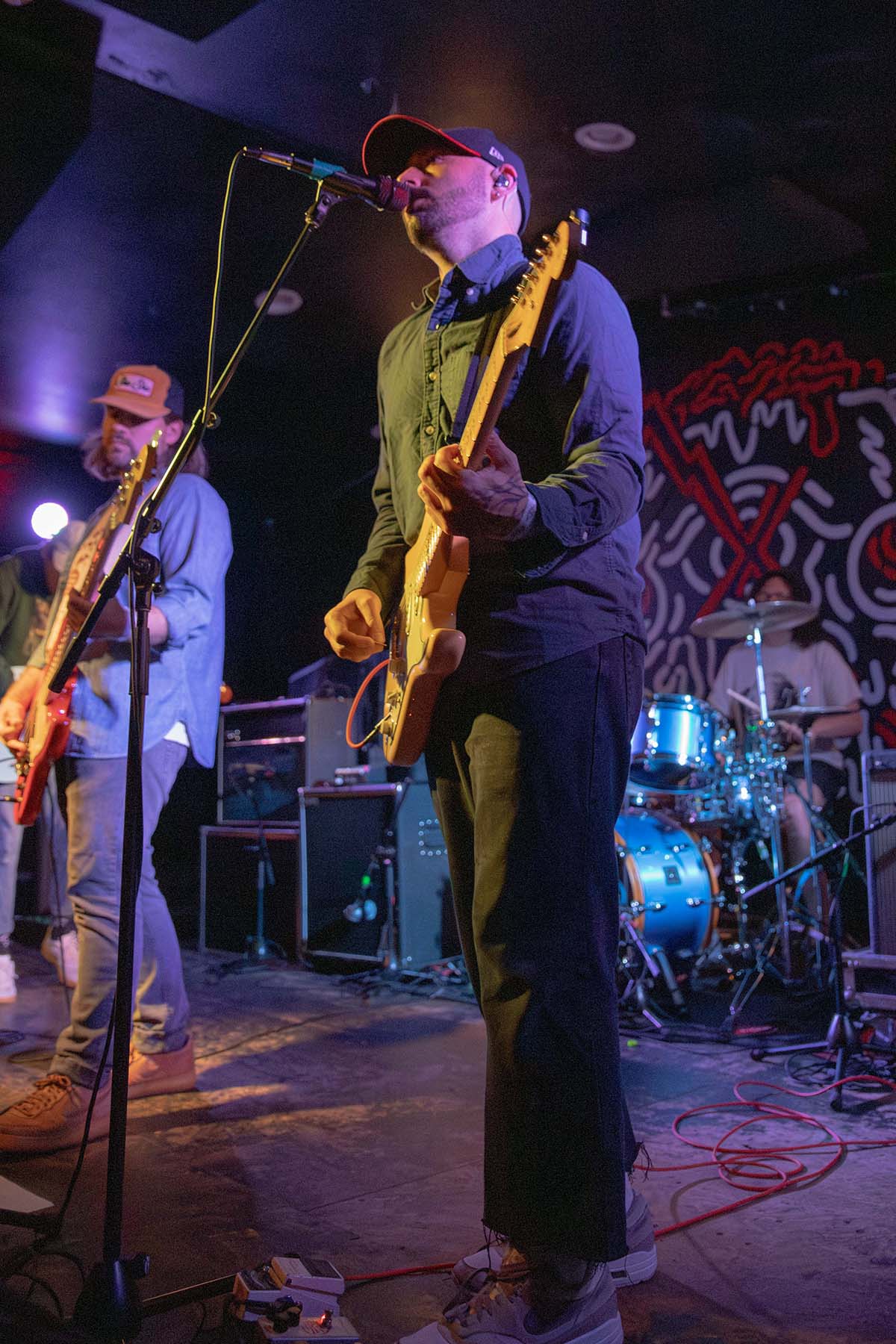 Oso Oso performing live at Milwaukee, Wisconsin’s X-Ray Arcade during The $10 Bill Tour