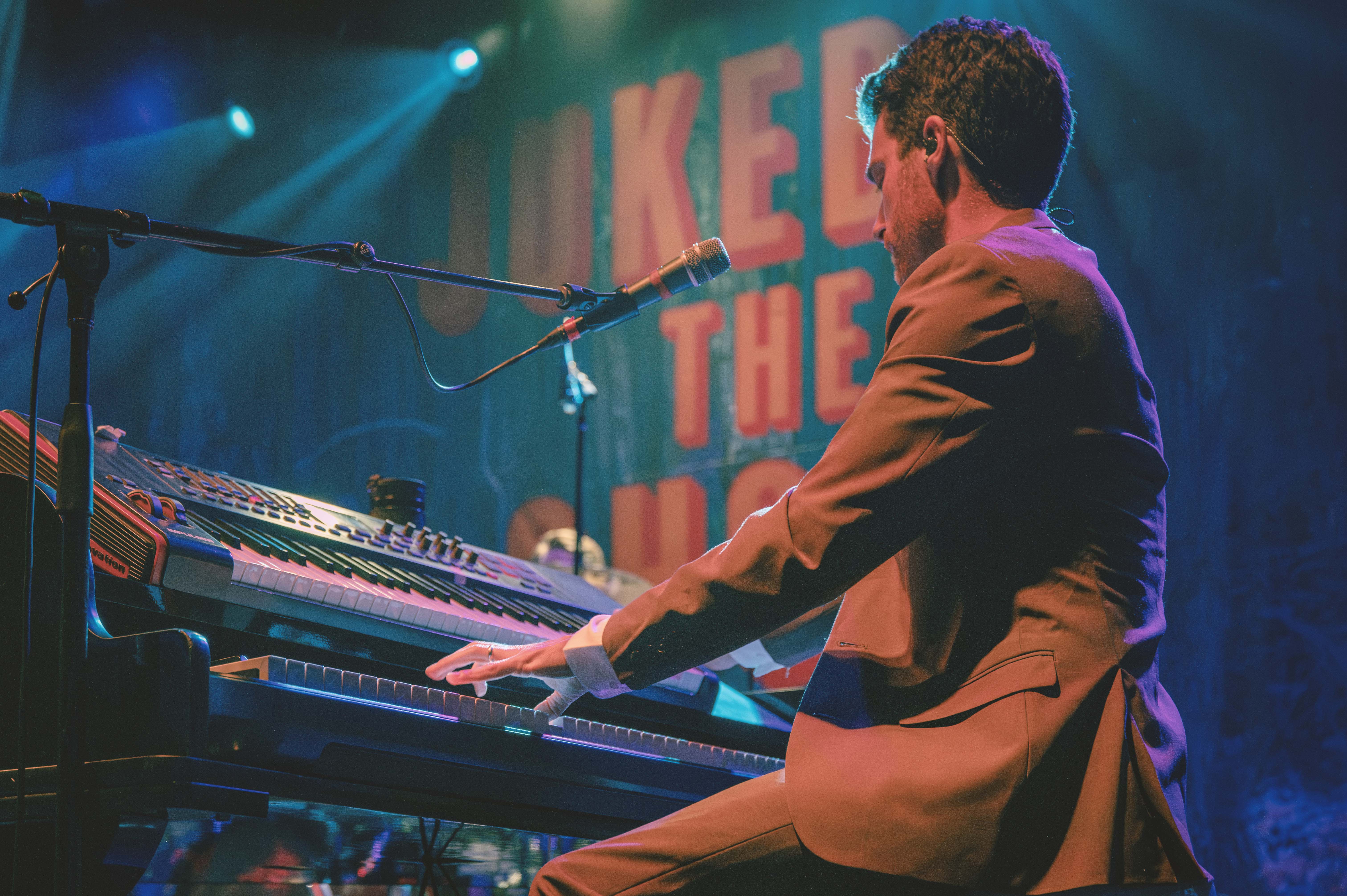 Jukebox the Ghost in Boston