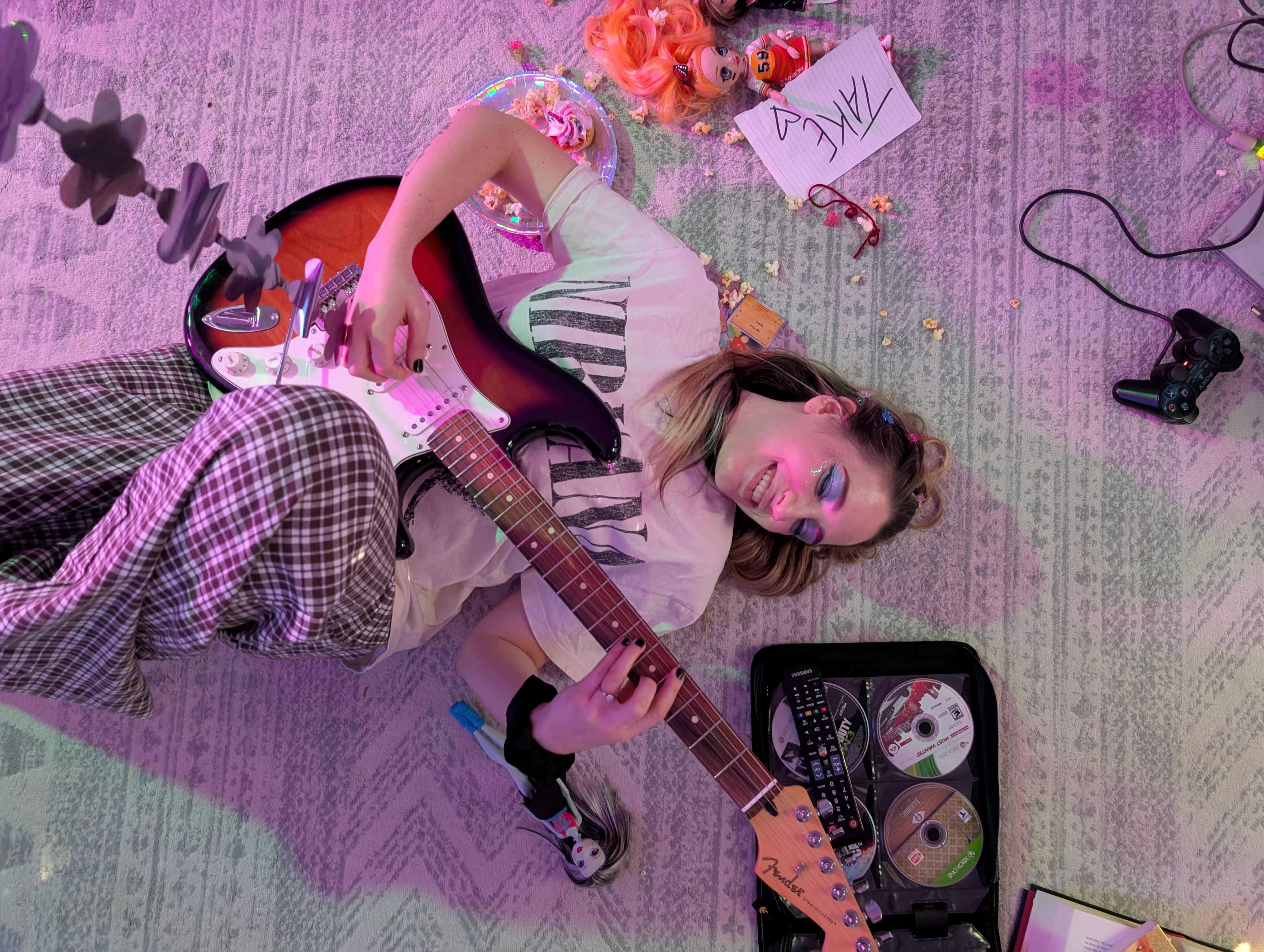 Nicole Ash releases bittersweet single “Stitch The Thread” about letting go of a friendship