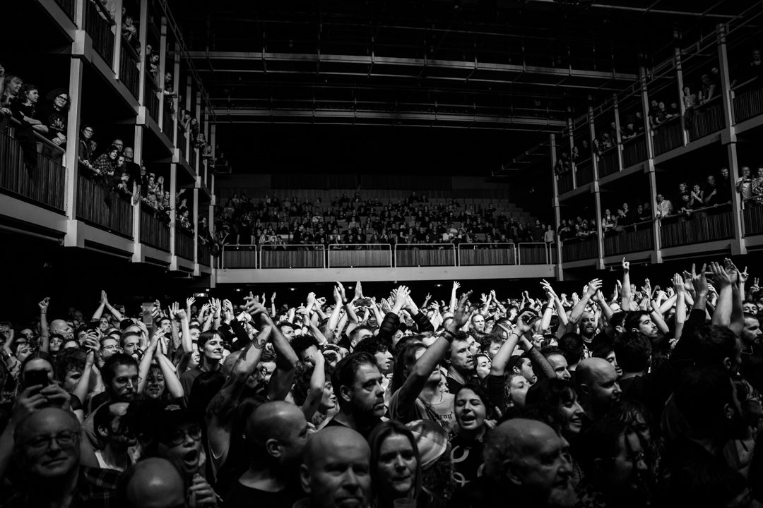 Lambrini Girls’ fierce energy and provocative lyrics at Ancienne Belgique