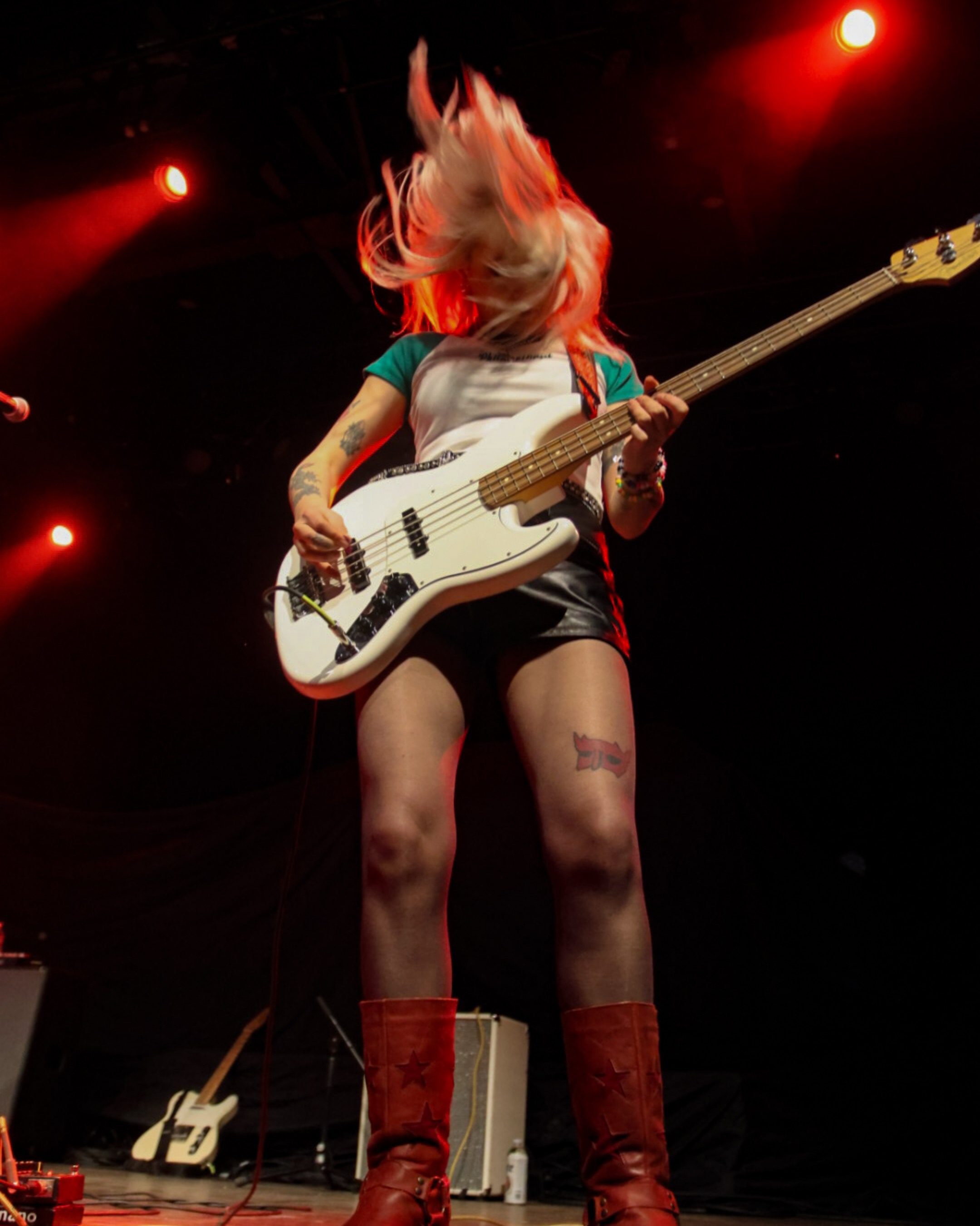 James and The Cold Gun