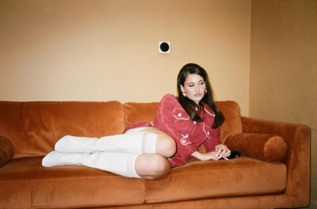 SIENNA SPIRO’s major success, tour dates, and Jimmy Fallon performance