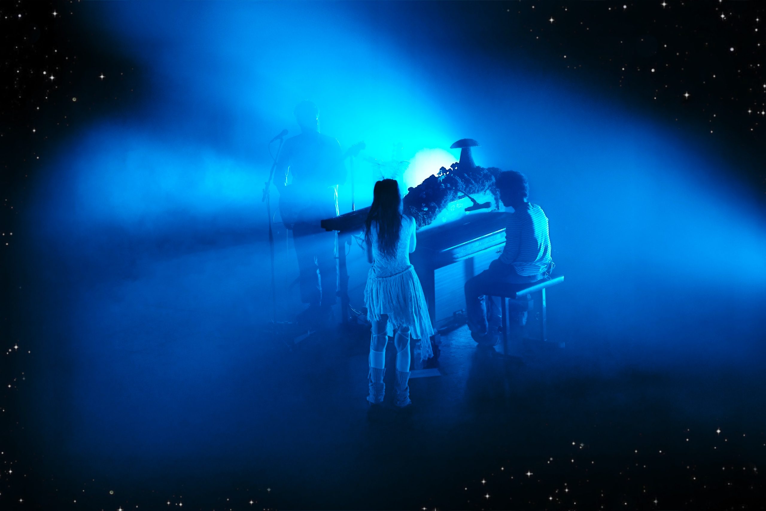 DODIE’S BACK IN LA?!