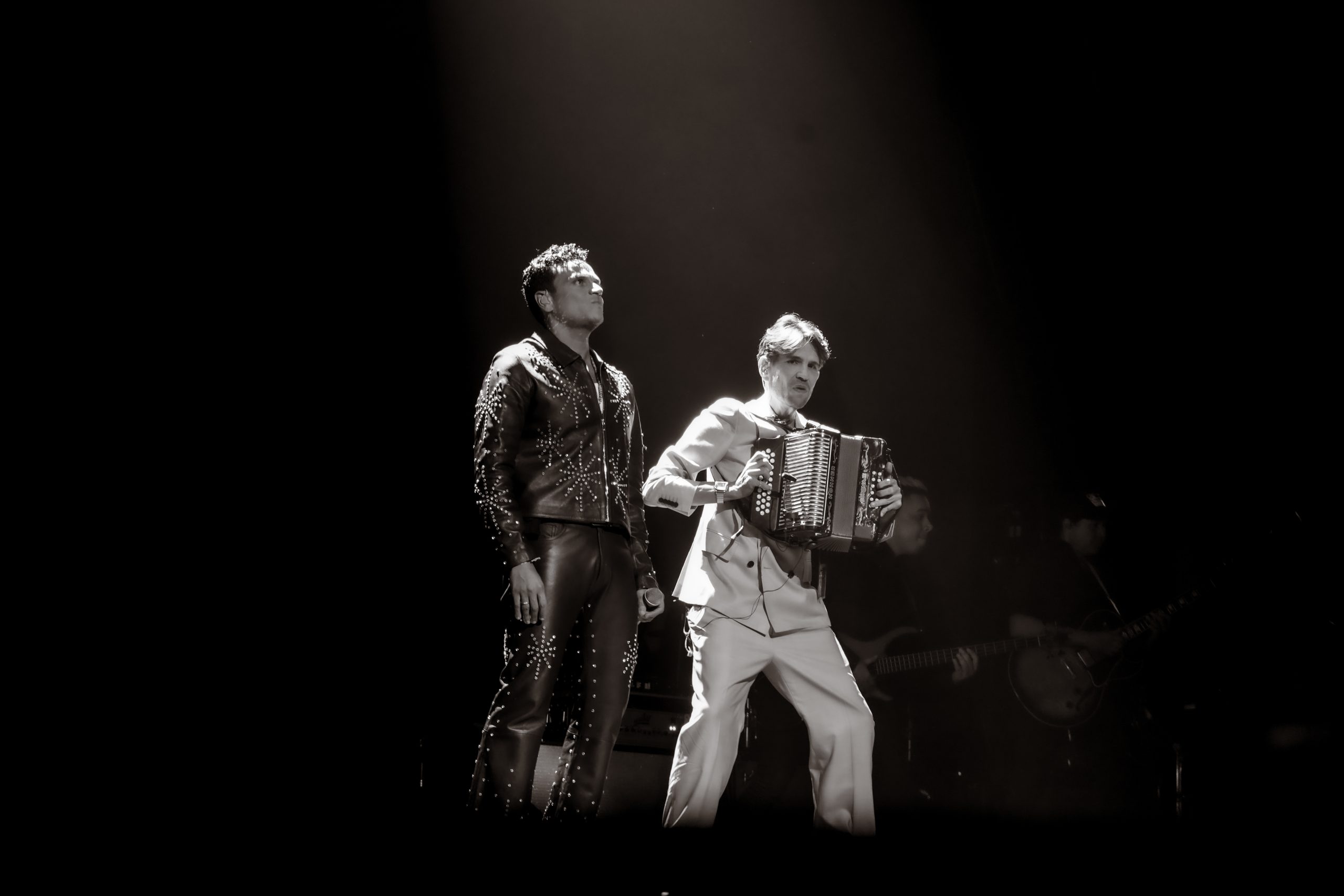 Miami celebrates vallenato as Silvestre Dangond takes over Kaseya Center