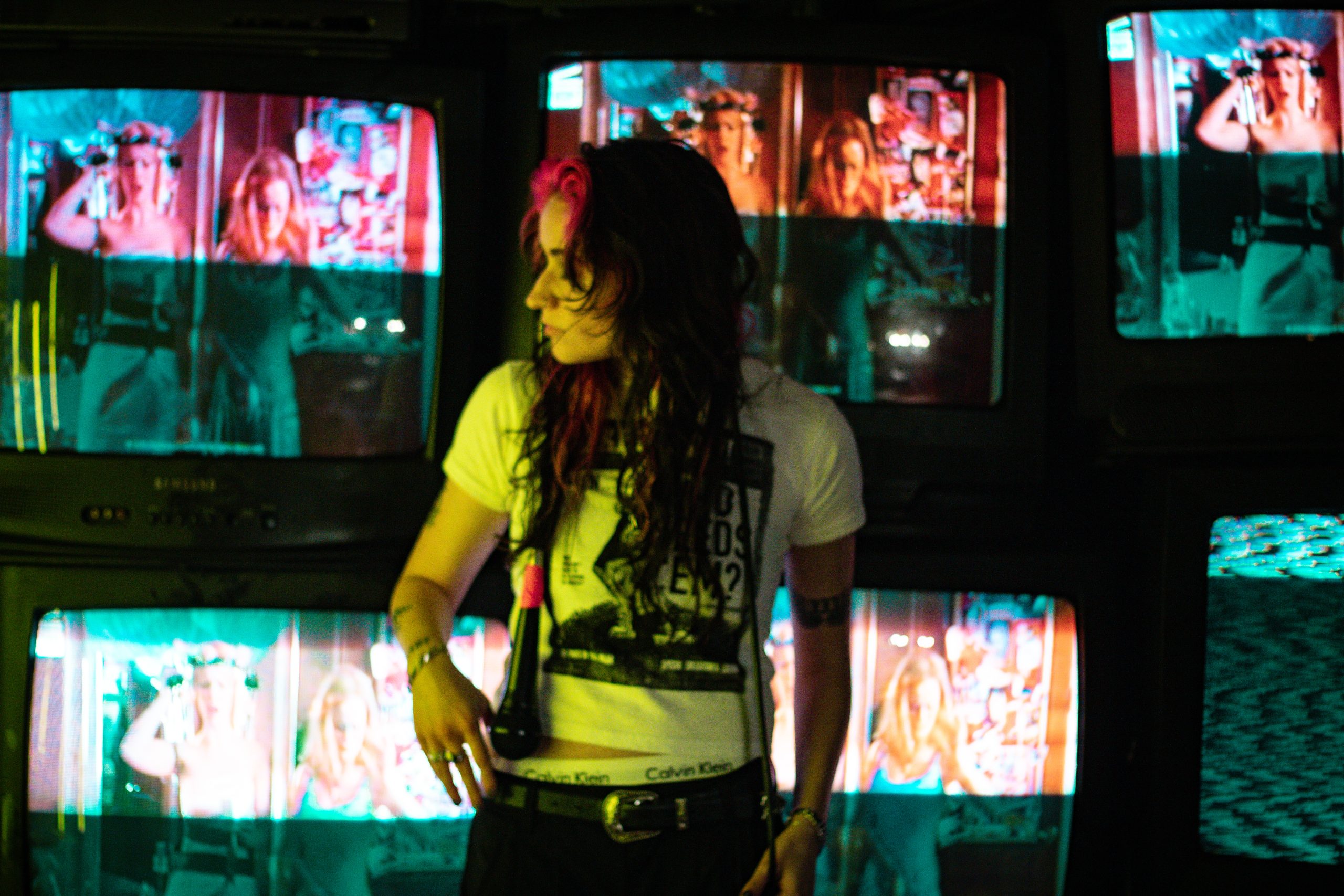 Interview with female artist, Bri Carter that refuses to stay quiet and represents self acceptance