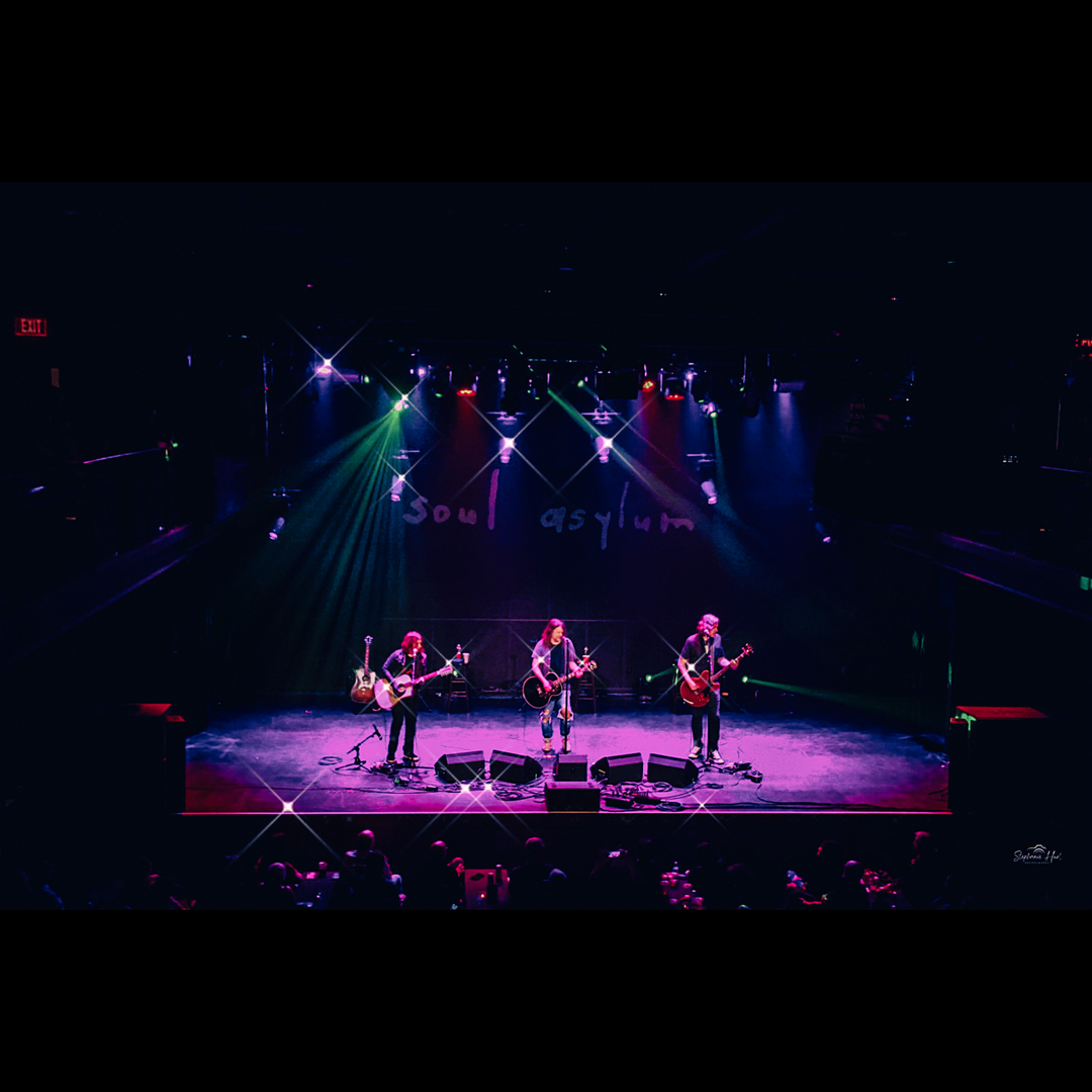 A stripped down night with Soul Asylum