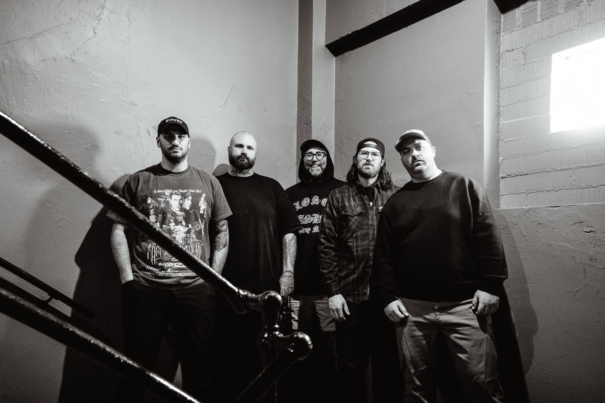 Acacia Strain Press Photo - PHOTO CREDIT: Stu McDonald