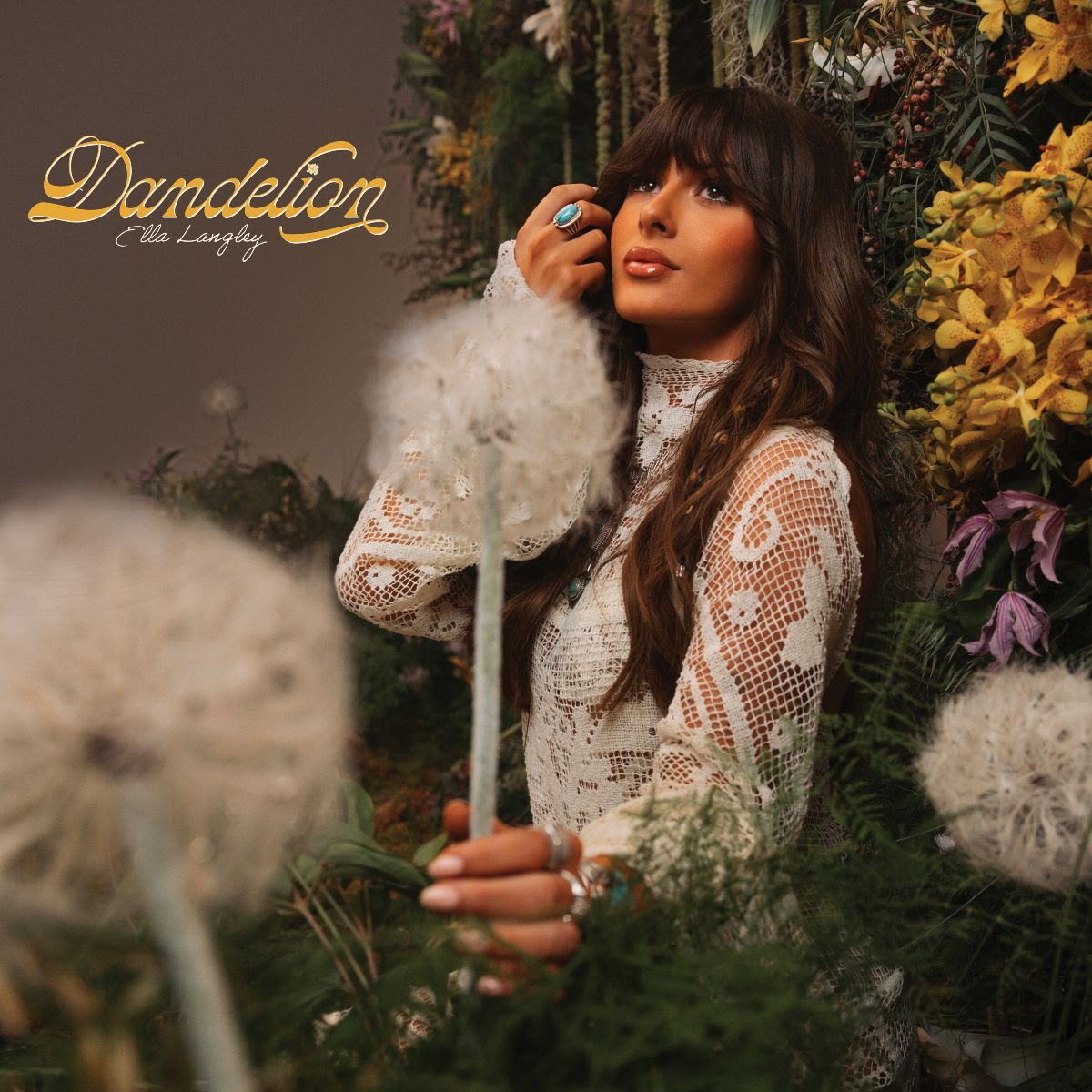 Ella Langley’s new album Dandelion marks her breakthrough sophomore release