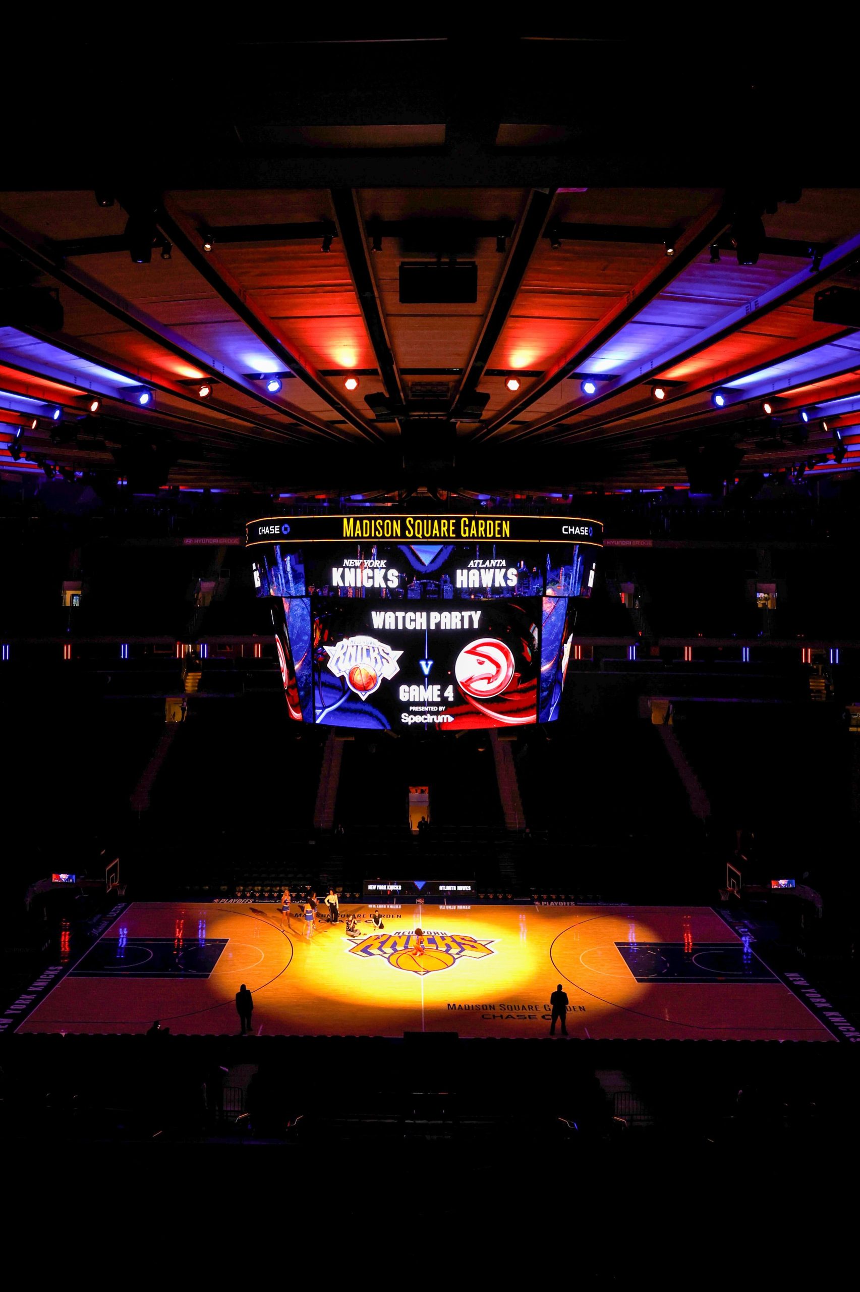 Brooklyn Bowl hosts official Knicks watch party on May 23!