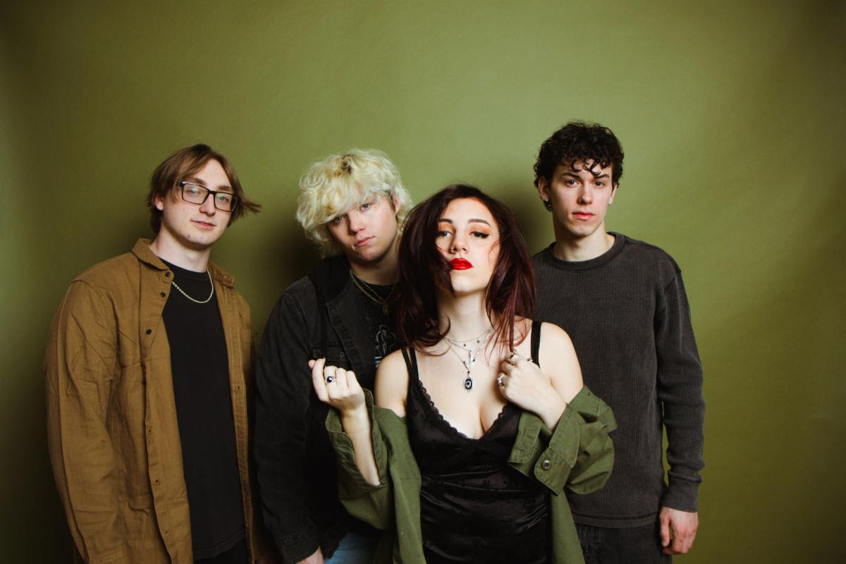 American Vanity single “Whenufall” streaming now!