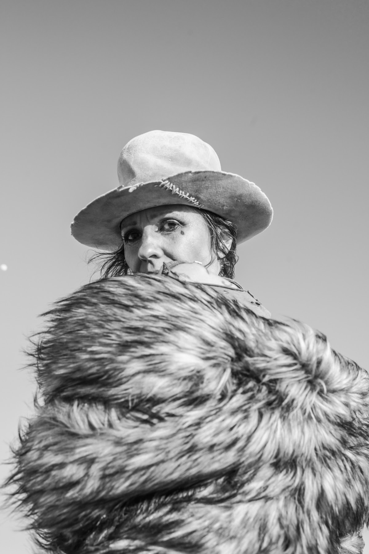 Linda Perry releases first solo album in 25+ years ‘Let It Die Here’