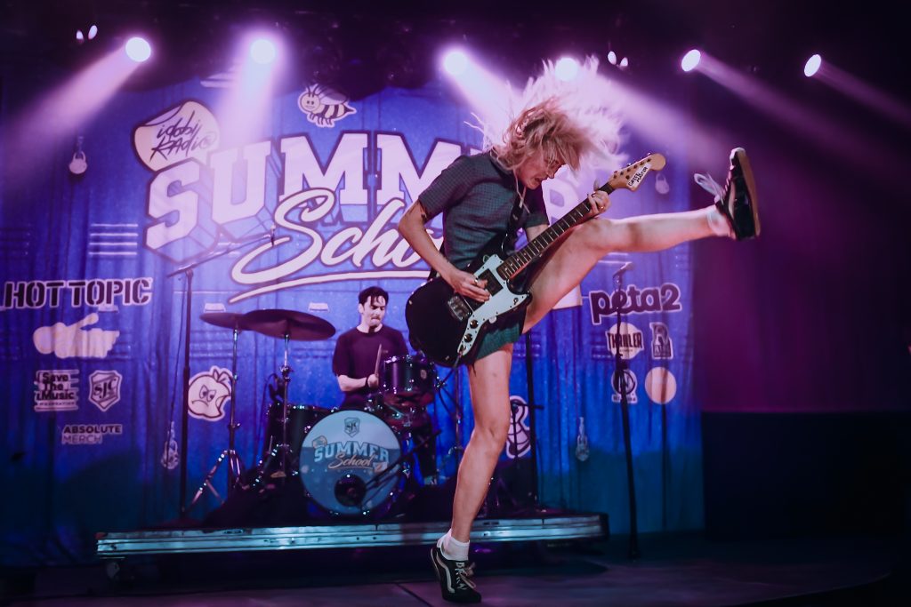 Idobi Radio’s Summer School Tour brings junior year class to Phoenix