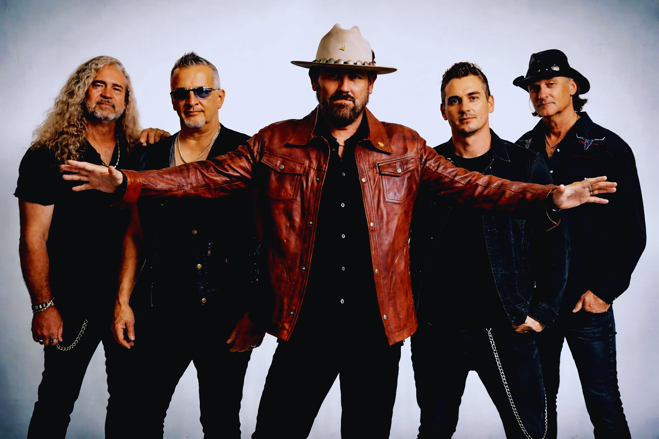 Vocalist Steve Harris of Hillbilly Vegas talks “Á LA MODE”