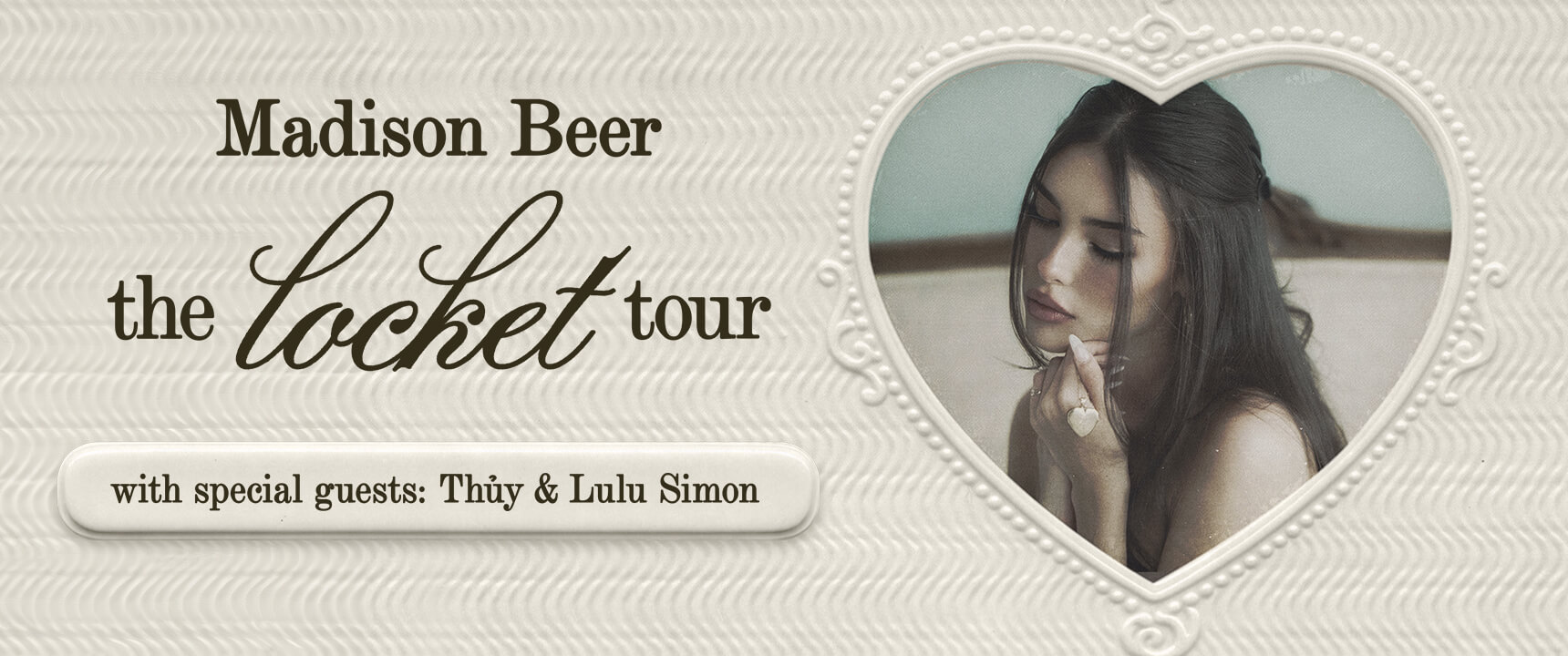Madison Beer, The locket Tour in Paris